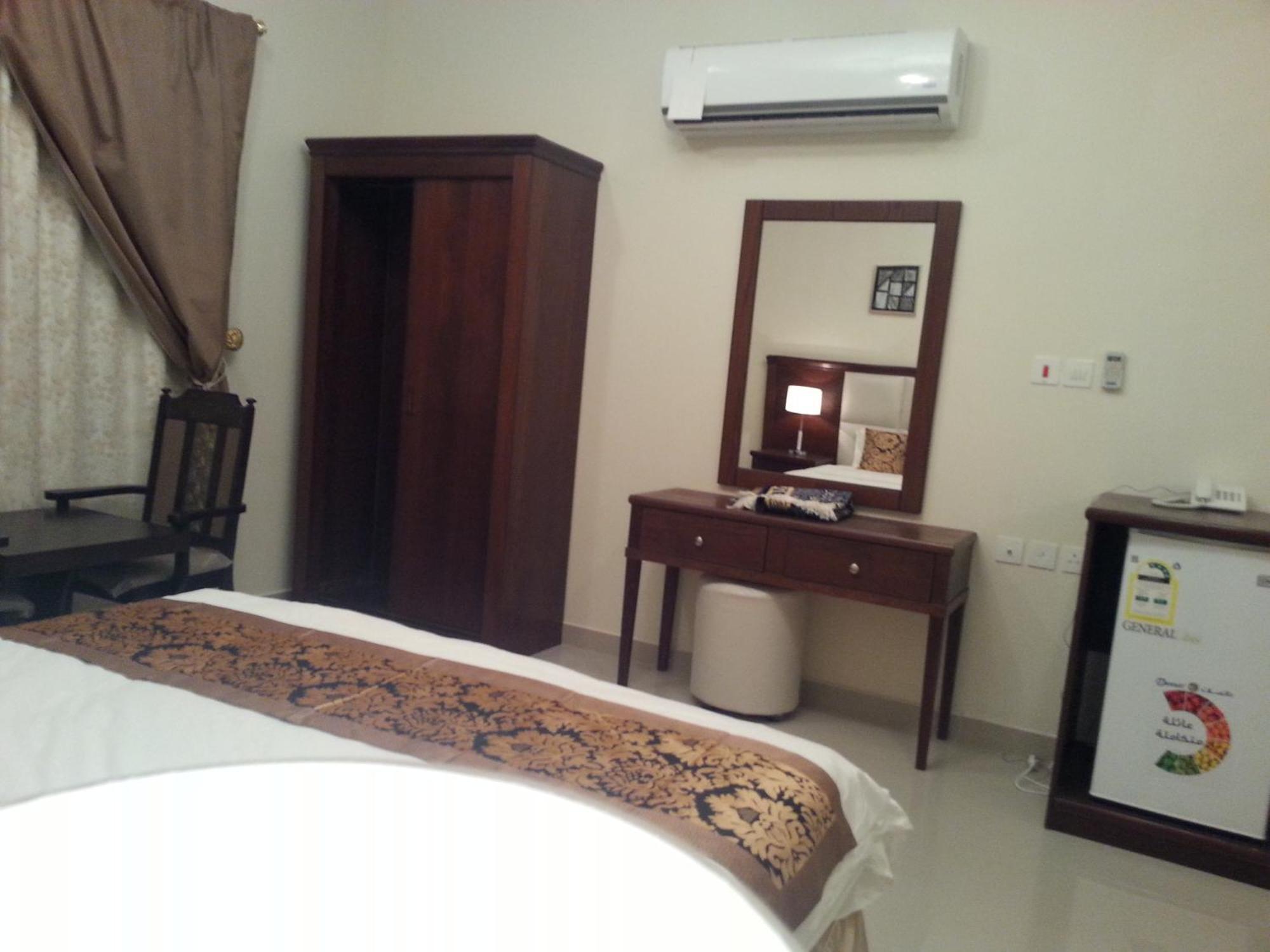 Lara Al Jawf Hotel Apartments Sakakah Phòng bức ảnh